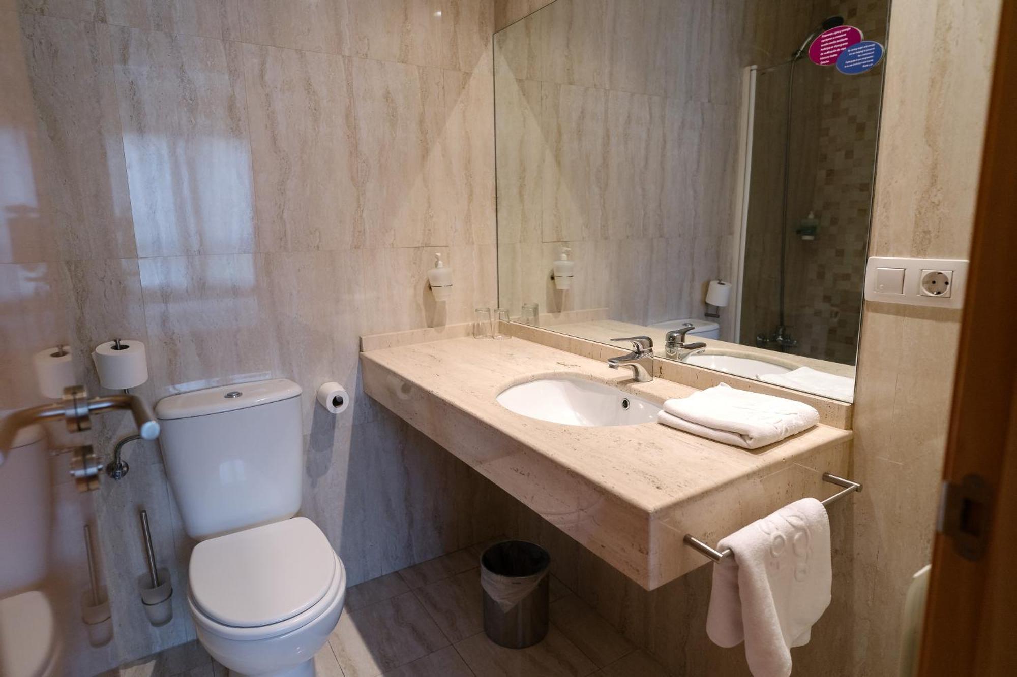 Hostal Acanto Burgo Eksteriør billede