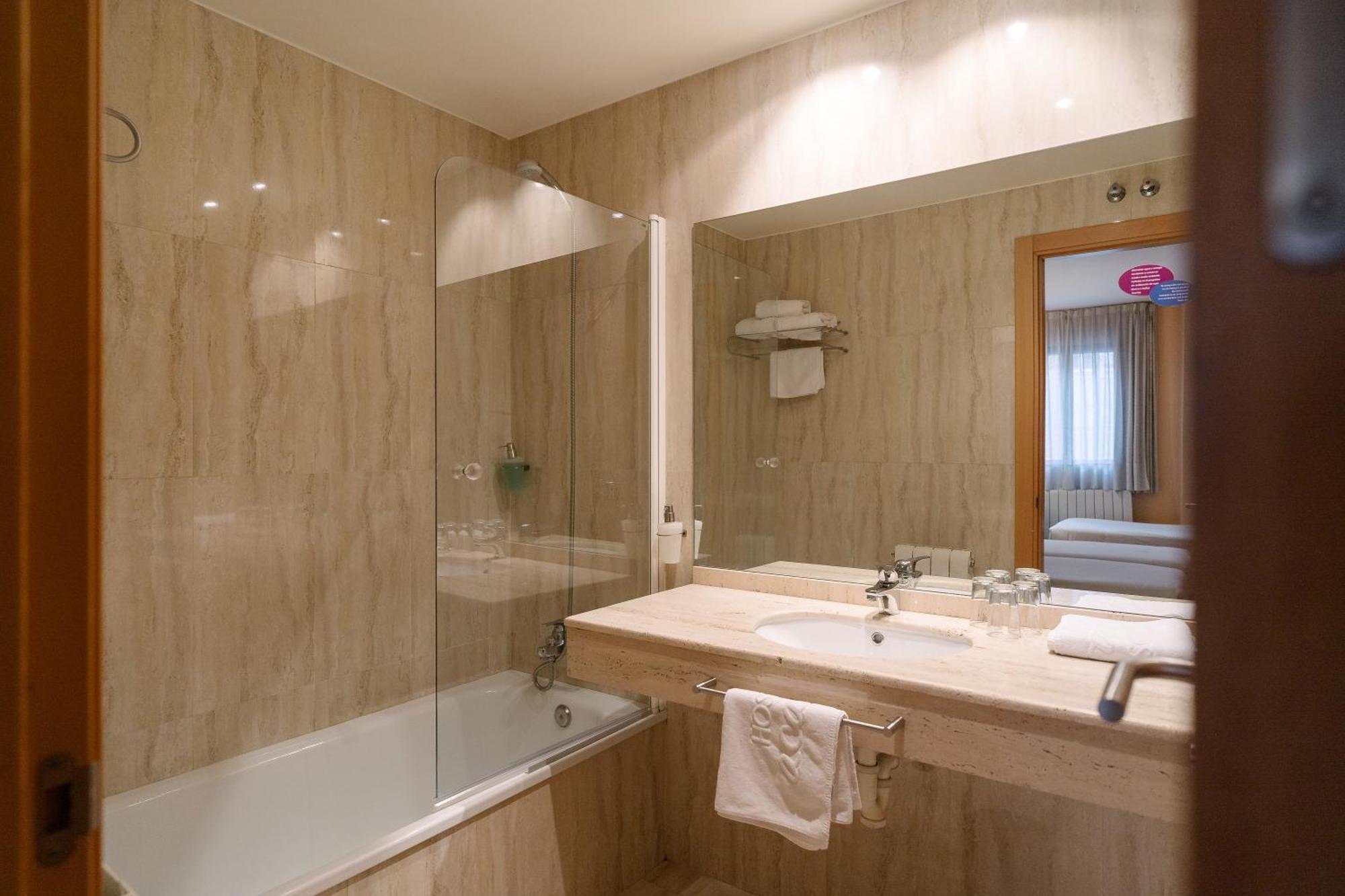 Hostal Acanto Burgo Eksteriør billede